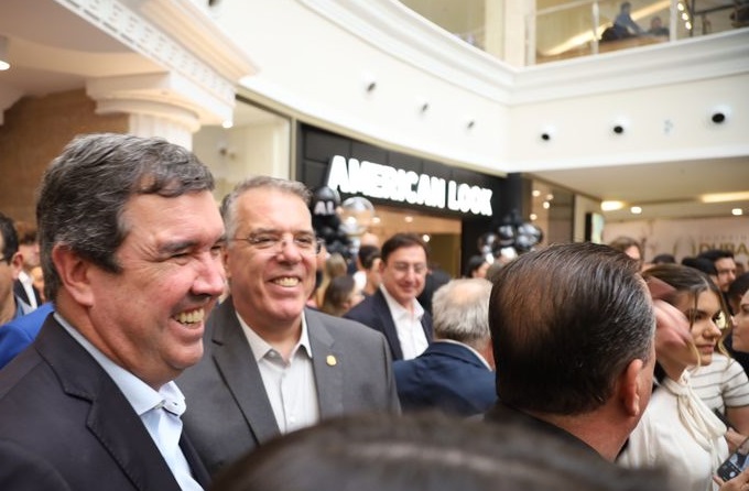 Inauguração de novo shopping gera empregos e fortalece integração na fronteira Inauguração de novo shopping gera empregos e fortalece integração na fronteira