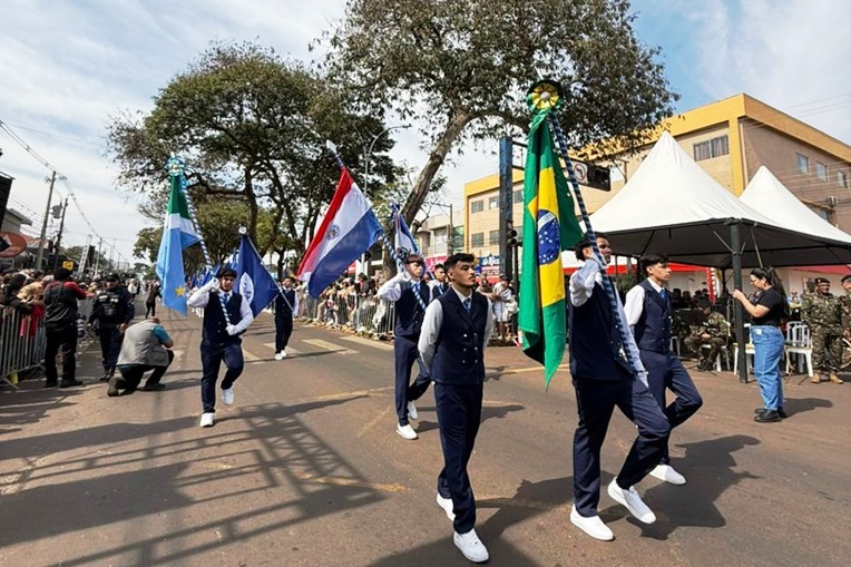 Desfile de 7 de setembro celebra 203 anos da Independência do Brasil e os 113 de Ponta Porã Desfile de 7 de setembro celebra 203 anos da Independência do Brasil e os 113 de Ponta Porã