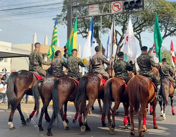 Desfile de 7 de setembro celebra 203 anos da Independência do Brasil e os 113 de Ponta Porã Desfile de 7 de setembro celebra 203 anos da Independência do Brasil e os 113 de Ponta Porã