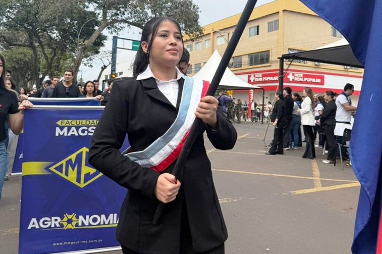 Desfile de 7 de setembro celebra 203 anos da Independência do Brasil e os 113 de Ponta Porã Desfile de 7 de setembro celebra 203 anos da Independência do Brasil e os 113 de Ponta Porã