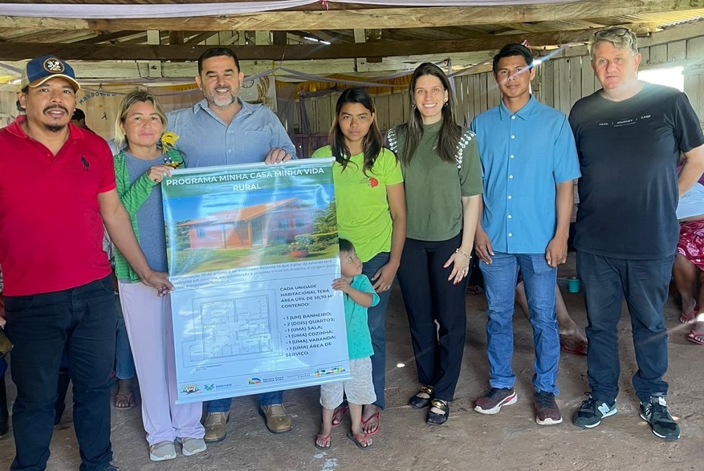 Prefeitura de Ponta Porã discute com comunidade da Aldeia Pirakuá construção de casas pelo Minha Casa Minha Vida Rural
