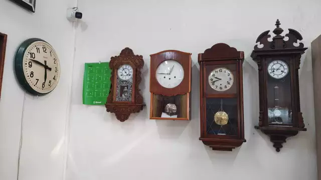 Há 26 anos, Sueide mantém vivo relógio histórico em Três Lagoas Há 26 anos, Sueide mantém vivo relógio histórico em Três Lagoas