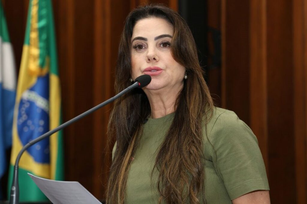 Outubro Rosa: ALEMS reforça conscientização para vencer câncer de mama Outubro Rosa: ALEMS reforça conscientização para vencer câncer de mama