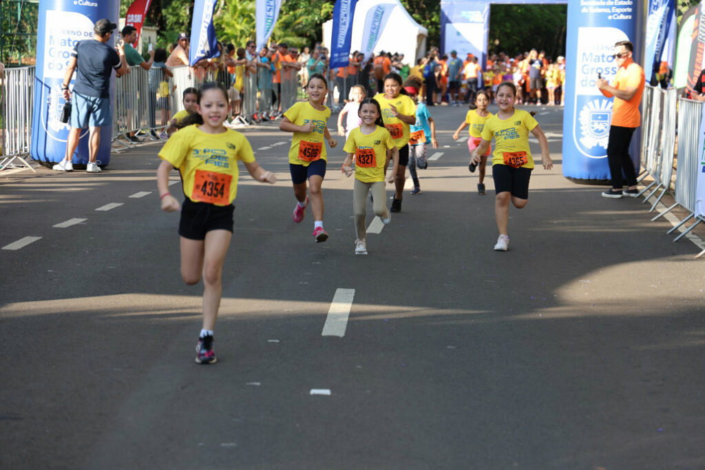 Corrida dos Poderes: Servidores, atletas e famílias dão show de participação na 3ª edição