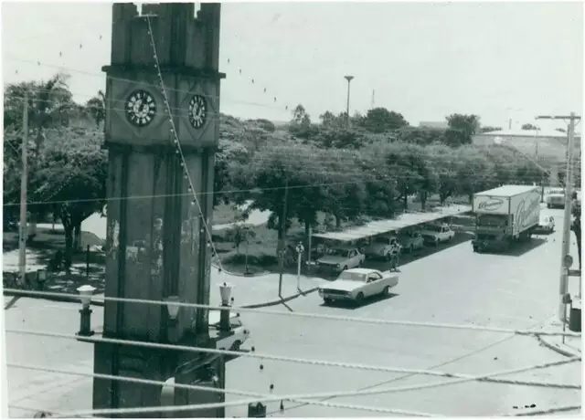 Há 26 anos, Sueide mantém vivo relógio histórico em Três Lagoas Há 26 anos, Sueide mantém vivo relógio histórico em Três Lagoas