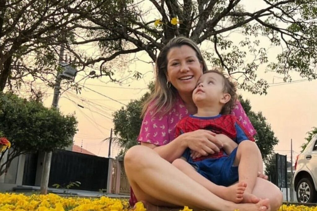 Outubro Rosa: ALEMS reforça conscientização para vencer câncer de mama Outubro Rosa: ALEMS reforça conscientização para vencer câncer de mama