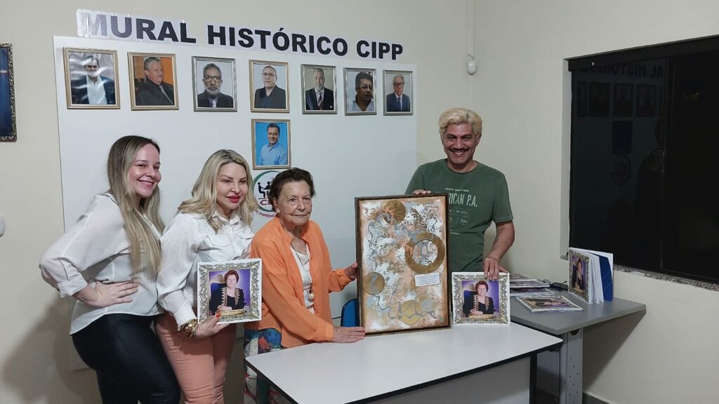 Embaixatriz da Arte e Cultura Fronteiriça, Maria Bonita Rodrigues Georges lança livro no Clube de Imprensa de Ponta Porã Embaixatriz da Arte e Cultura Fronteiriça, Maria Bonita Rodrigues Georges lança livro no Clube de Imprensa de Ponta Porã