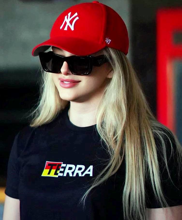 Confira os aniversariantes desse dia 01/11/25, por Dora Nunes