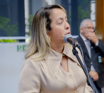 Lia Nogueira comemora o início da obra da passarela da MS 156 em Dourados Lia Nogueira comemora o início da obra da passarela da MS 156 em Dourados