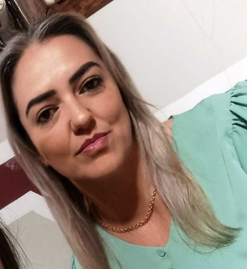 Confira os aniversariantes desse dia 01/11/25, por Dora Nunes