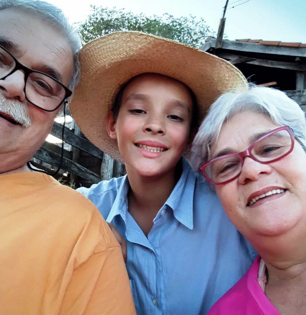 Confira os aniversariantes desse dia 02/10/25, por Dora Nunes