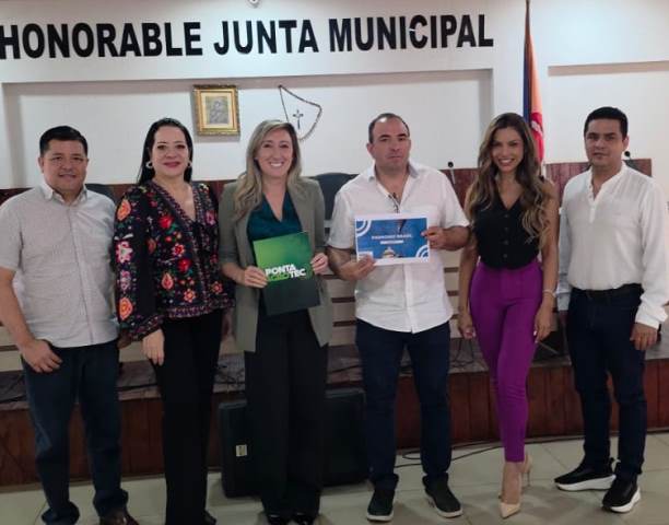 Na foto, Caio Augusto, Zulma Icassatti, Adriana Mezher, Jorge Medina, Lourdes Amarilla e Ever Salinas (1)