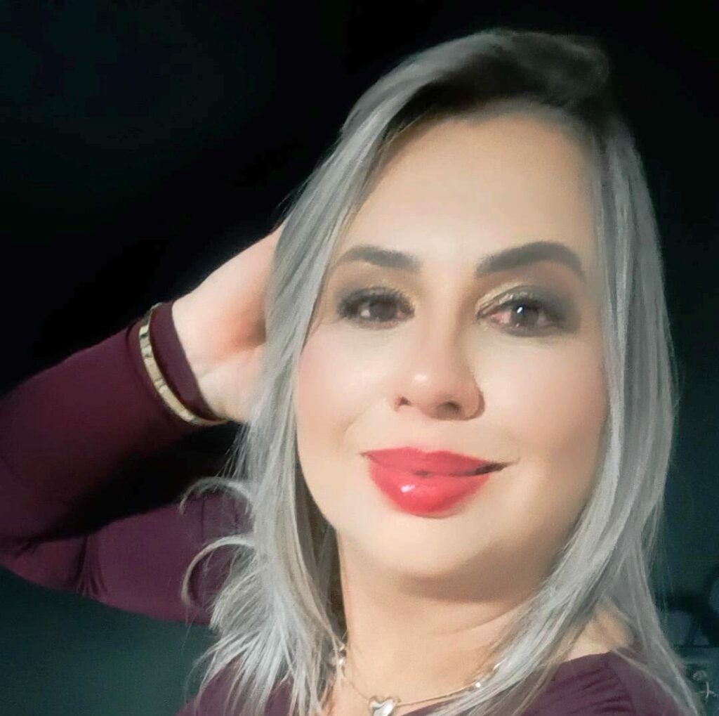 Confira os aniversariantes desse dia 06/10/25, por Dora Nunes