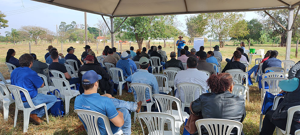 2º TecLeite-MS leva tecnologia e inovação para a produção sustentável do leite em Glória de Dourados 2º TecLeite-MS leva tecnologia e inovação para a produção sustentável do leite em Glória de Dourados