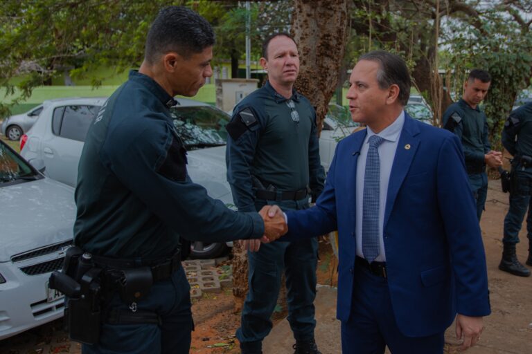 Coronel David visita 10ª CIPM, destaca ato heroico de policiais militares e lembra conquista histórica da PM com a Lei da Presunção de Inocência Coronel David visita 10ª CIPM, destaca ato heroico de policiais militares e lembra conquista histórica da PM com a Lei da Presunção de Inocência