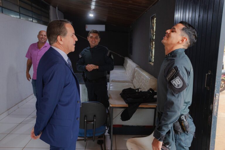 Coronel David visita 10ª CIPM, destaca ato heroico de policiais militares e lembra conquista histórica da PM com a Lei da Presunção de Inocência Coronel David visita 10ª CIPM, destaca ato heroico de policiais militares e lembra conquista histórica da PM com a Lei da Presunção de Inocência