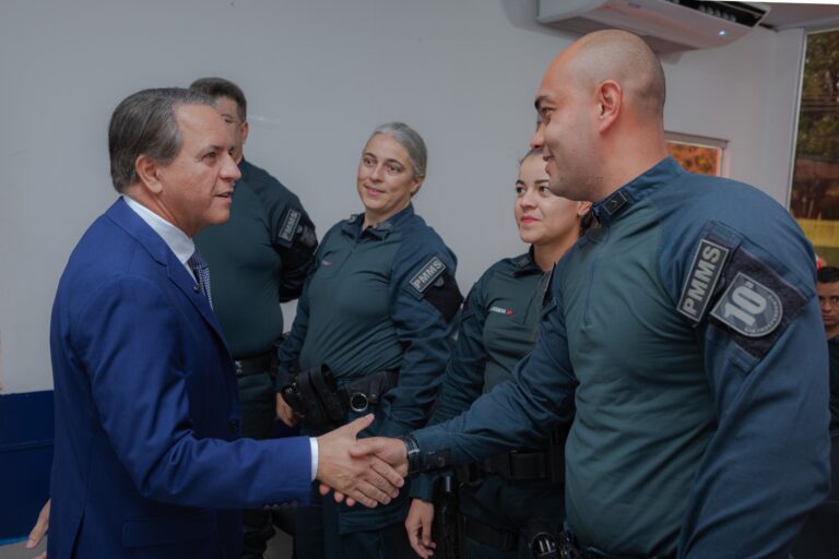 Coronel David visita 10ª CIPM, destaca ato heroico de policiais militares e lembra conquista histórica da PM com a Lei da Presunção de Inocência Coronel David visita 10ª CIPM, destaca ato heroico de policiais militares e lembra conquista histórica da PM com a Lei da Presunção de Inocência