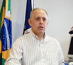 No dia que completa mais um ano de vida, homenagem a Flávio Kayatt