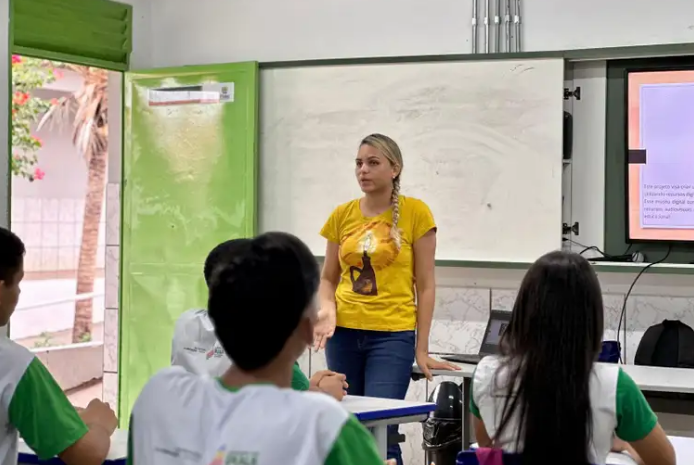 Desafio dos professores é chamar atenção dos estudantes durante aulas Desafio dos professores é chamar atenção dos estudantes durante aulas