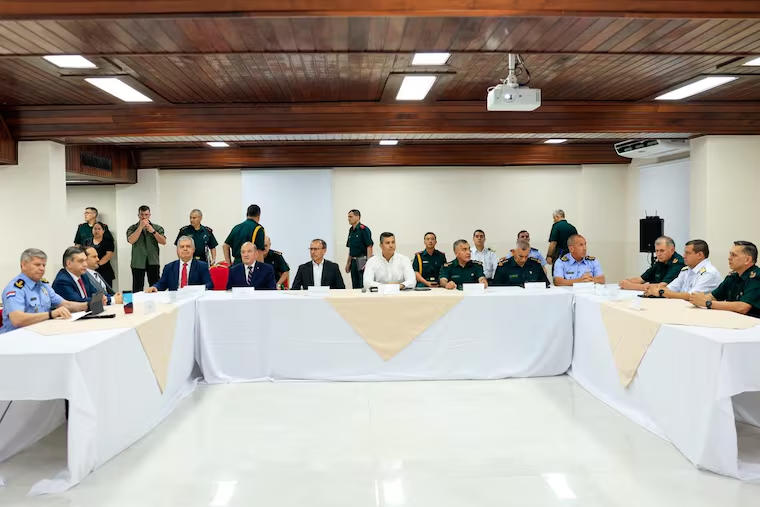 Gobierno lanza “Escudo Guaraní”: más de 4.000 militares custodiarán zonas fronterizas Gobierno lanza “Escudo Guaraní”: más de 4.000 militares custodiarán zonas fronterizas