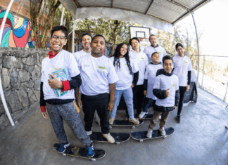 Category "Esportes" com ad especifico contratado