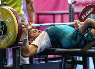 Category "Esportes" com ad especifico contratado