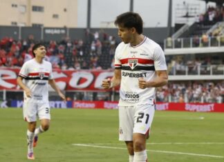 Category "Esportes" com ad especifico contratado