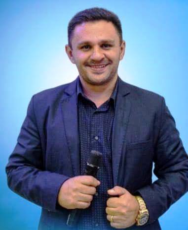 Confira os aniversariantes desse dia 04/11/25, por Dora Nunes