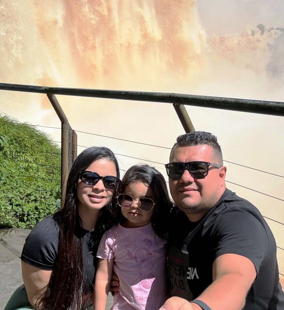 Confira os aniversariantes desse dia 04/11/25, por Dora Nunes