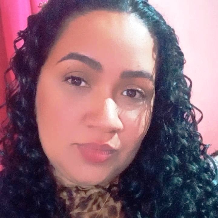 Confira os aniversariantes desse dia 04/11/25, por Dora Nunes