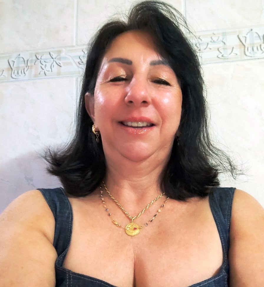 Confira os aniversariantes desse dia 04/11/25, por Dora Nunes