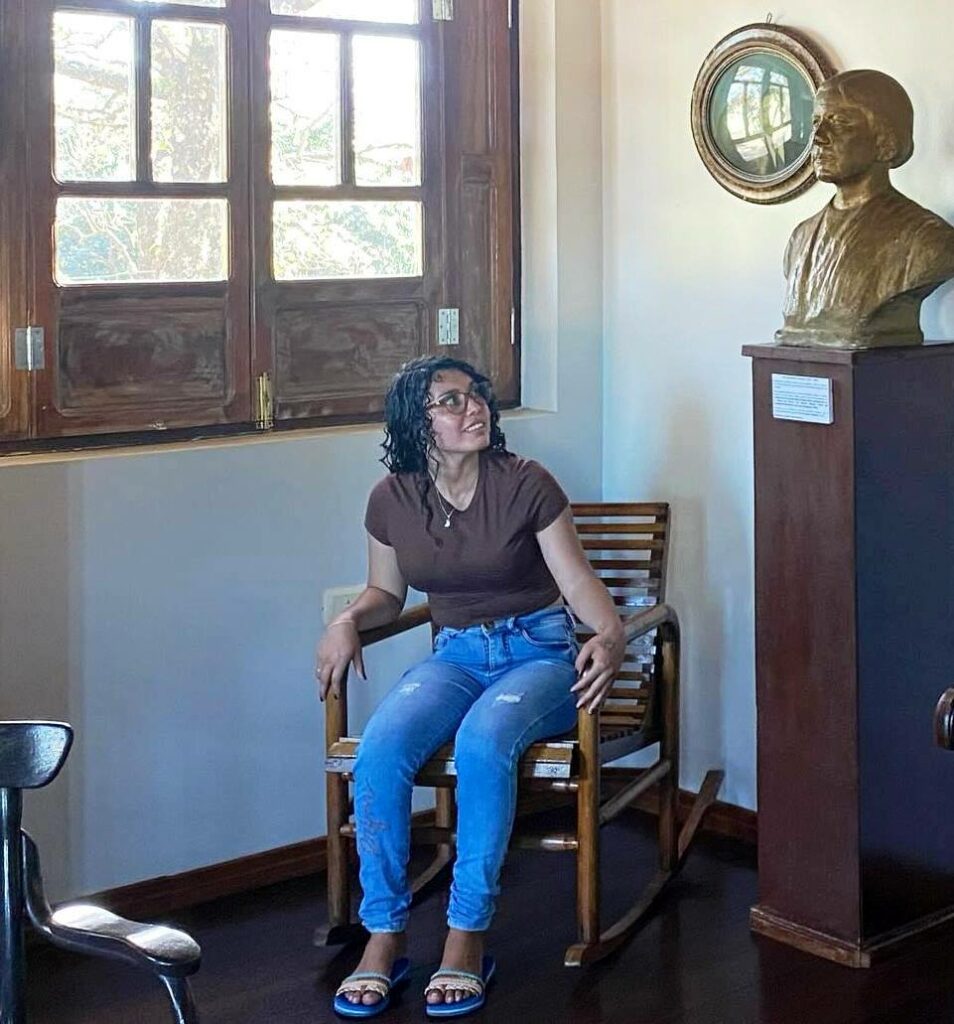 Saiba quem faz aniversário hoje, dia 05/11/25, por Dora Nunes