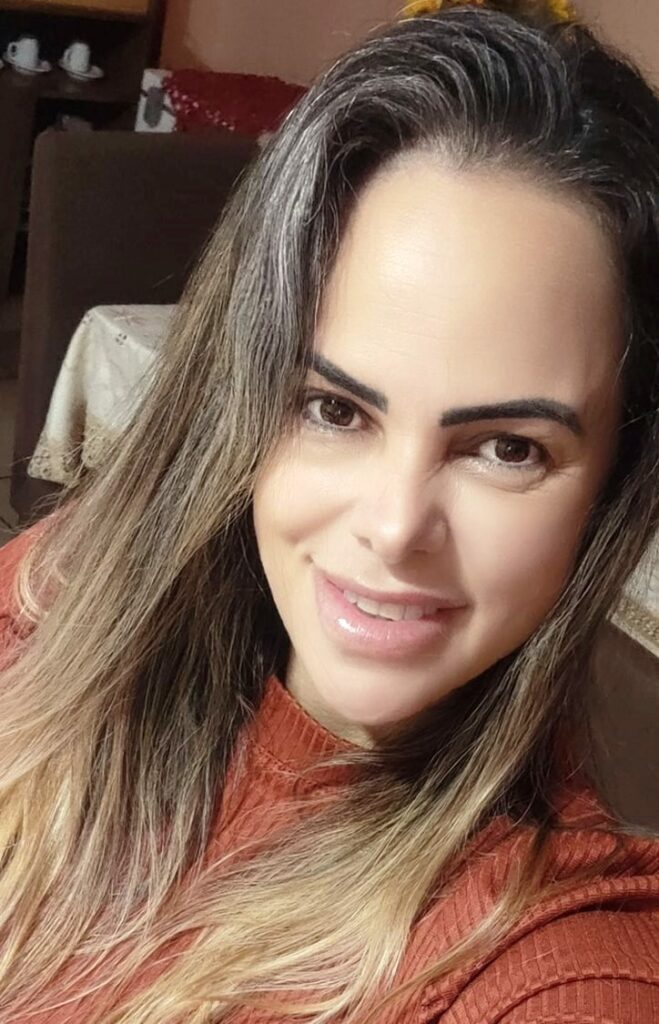 Saiba quem faz aniversário hoje, dia 24/11/25, por Dora Nunes