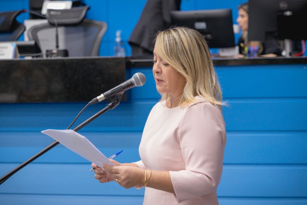 Jovens desistem dos estudos e comunidade pede ensino médio na Homex Jovens desistem dos estudos e comunidade pede ensino médio na Homex