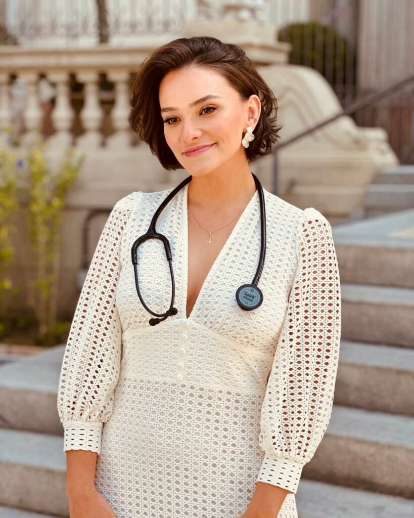 Saiba quem faz aniversário hoje, dia 24/11/25, por Dora Nunes