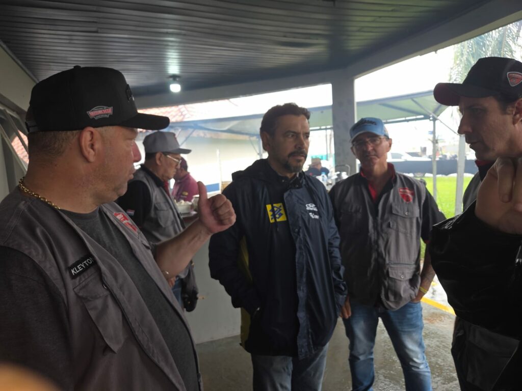 Segunda noite do Motorcycle 2025 deve lotar o Parque de Exposições de Ponta Porã Segunda noite do Motorcycle 2025 deve lotar o Parque de Exposições de Ponta Porã