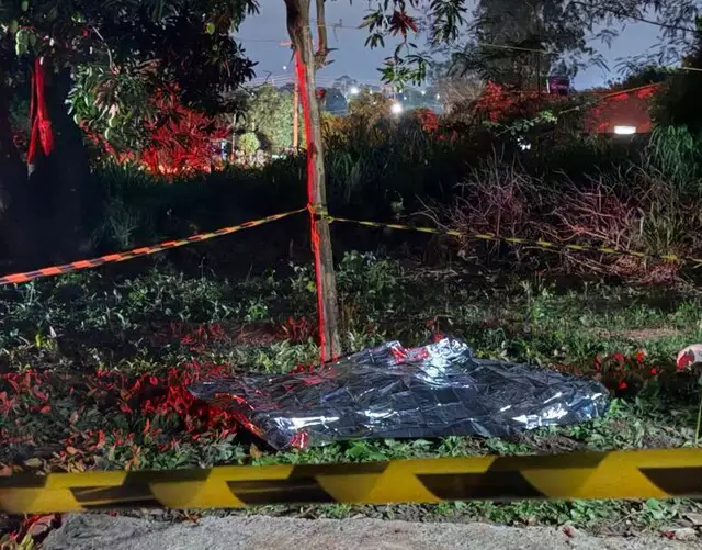 “Paraguaio” rondava casa e matou jovem na frente da filha, relata familiar