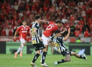 Category "Esportes" com ad especifico contratado