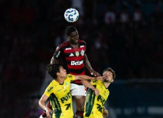 Category "Esportes" com ad especifico contratado