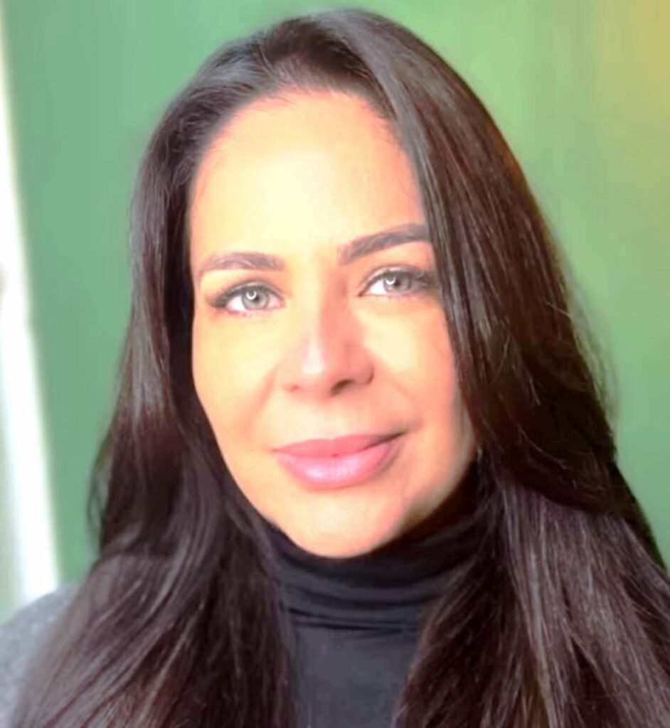 Confira os aniversariantes desse dia 08/12/25, por Dora Nunes