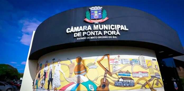 Câmara de Vereadores realiza Sessão Solene de honrarias