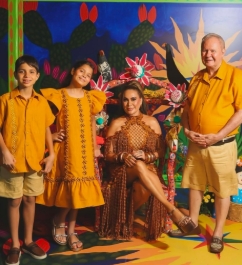 Industrial Wellington Veiga celebra aniversário com sunset sofisticado no Hotel Jatiúca