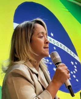 Lia anuncia nova emenda e prestigia formatura do Bombeiros do Amanhã