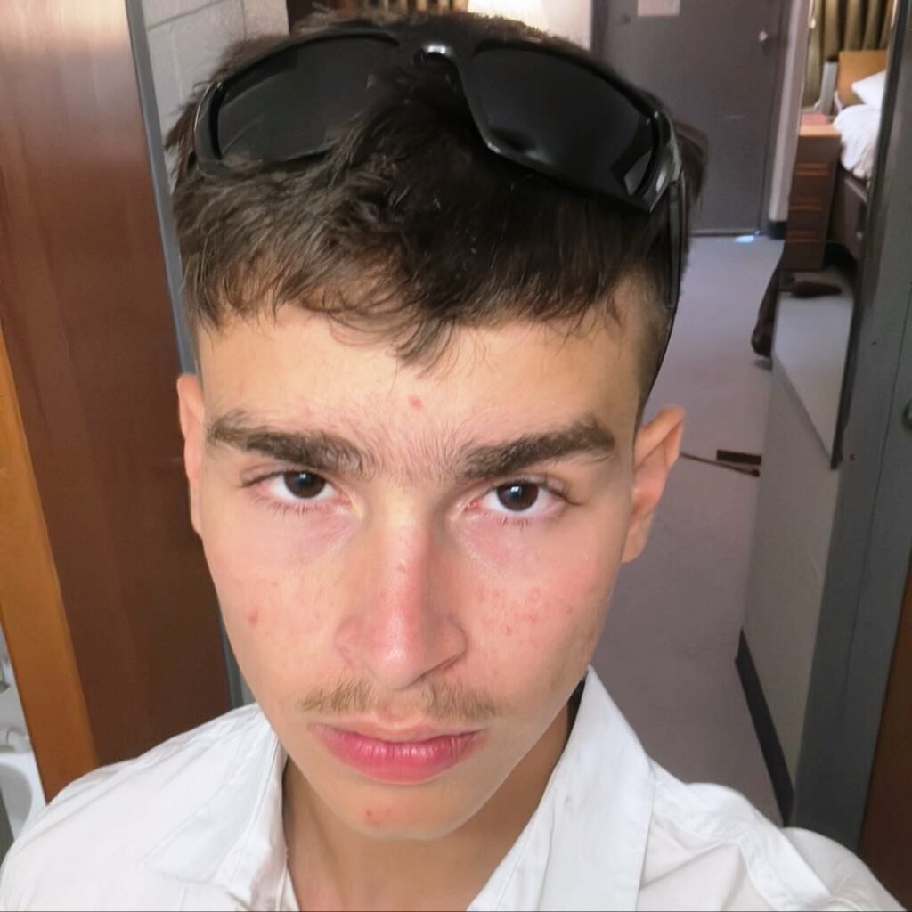 Saiba quem faz aniversário hoje, dia 09/12/25, por Dora Nunes Saiba quem faz aniversário hoje, dia 09/12/25, por Dora Nunes