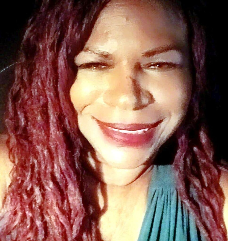 Confira os aniversariantes desse dia 08/12/25, por Dora Nunes