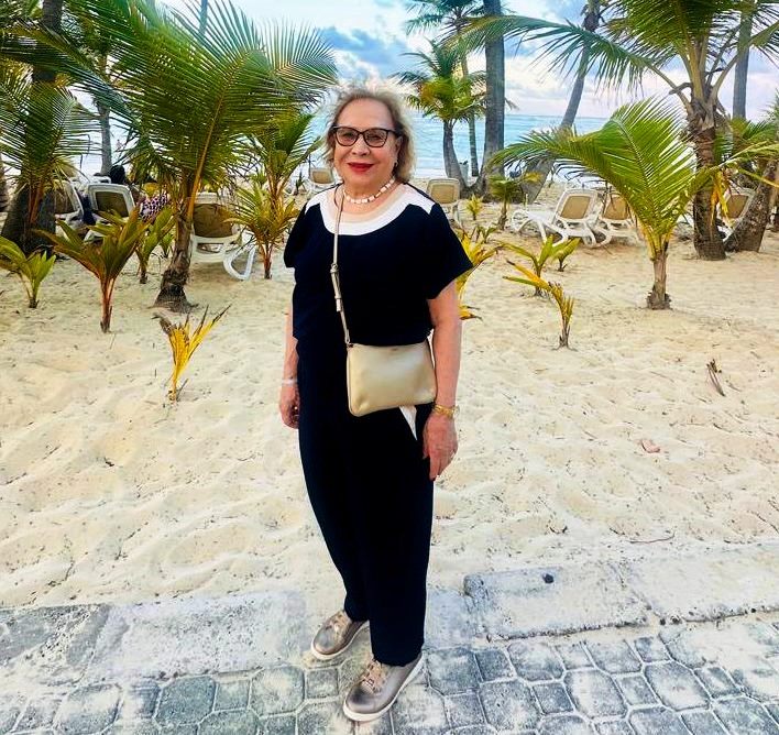 Confira os aniversariantes desse dia 08/12/25, por Dora Nunes