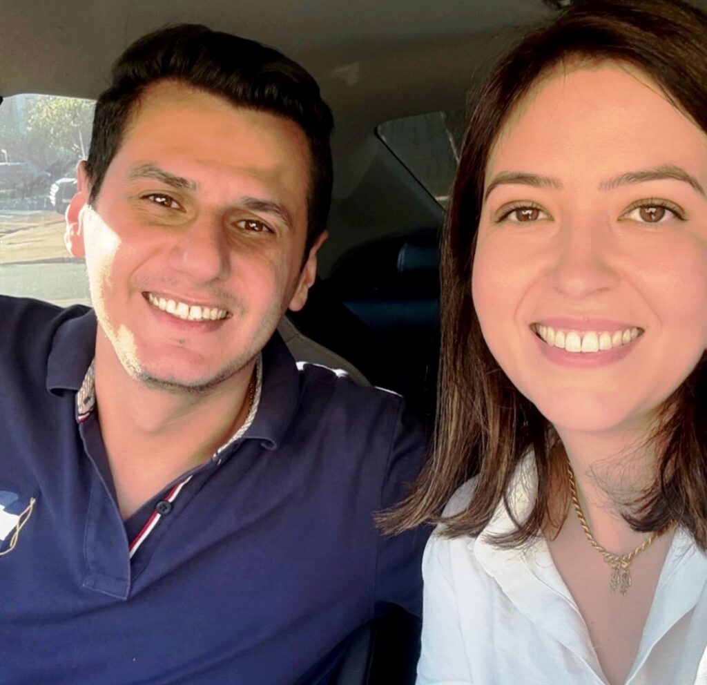 Confira os aniversariantes desse dia 08/12/25, por Dora Nunes