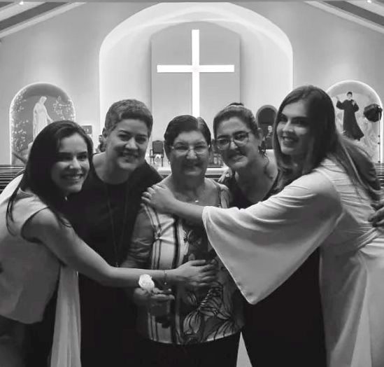 Confira os aniversariantes desse dia 05/12/25, por Dora Nunes