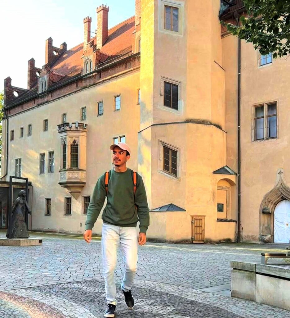 Saiba quem faz aniversário hoje, dia 27/12/25, por Dora Nunes Saiba quem faz aniversário hoje, dia 27/12/25, por Dora Nunes