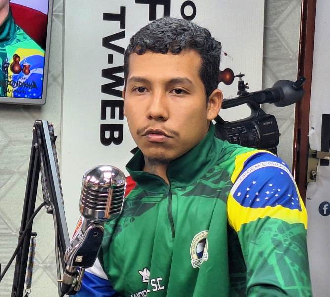 Jovens transformam antigo lixão de Ponta Porã em floresta urbana em formação Jovens transformam antigo lixão de Ponta Porã em floresta urbana em formação